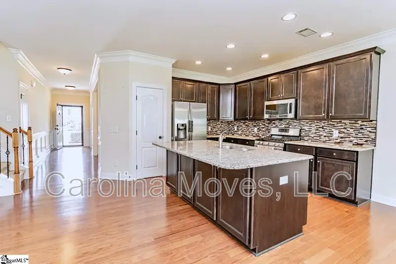 Simpsonville House: 4 Cedar Hill Court