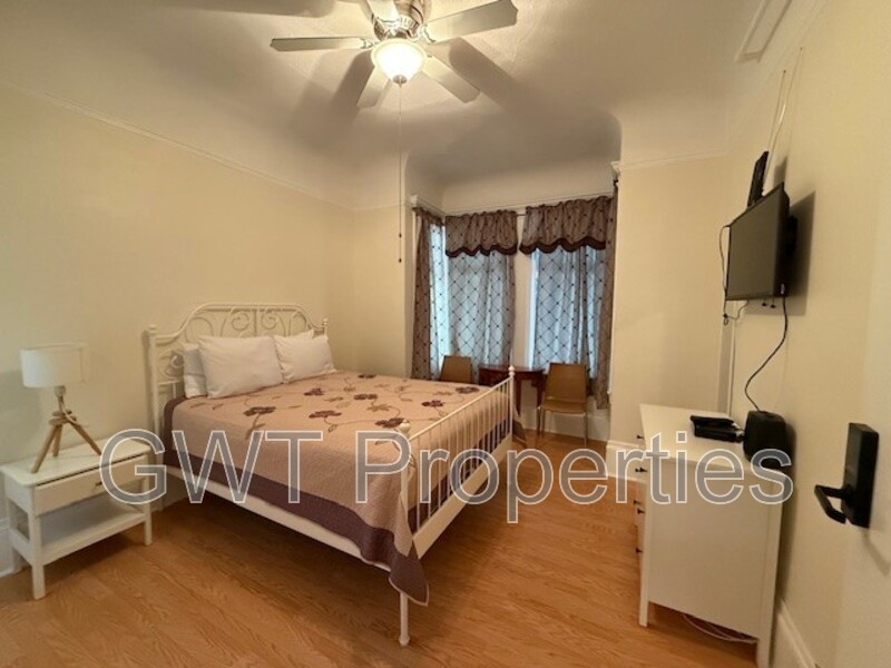 San Francisco Condo: 412 Hayes Street - 601