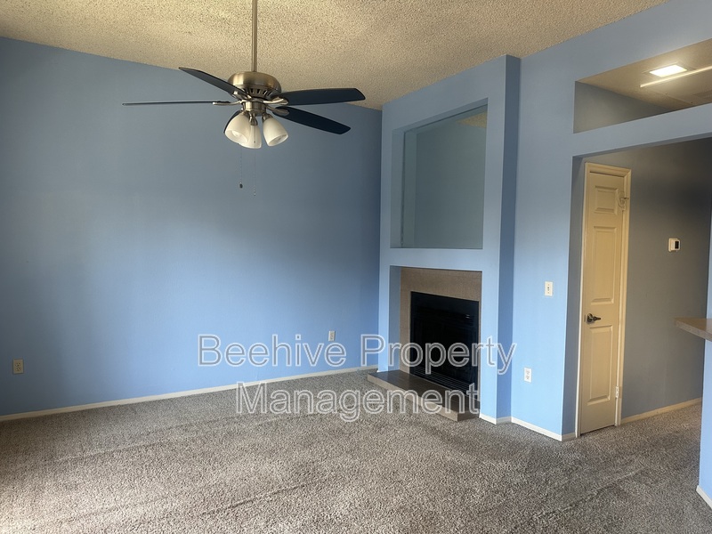 Mesa House: 1331 W Baseline Rd
