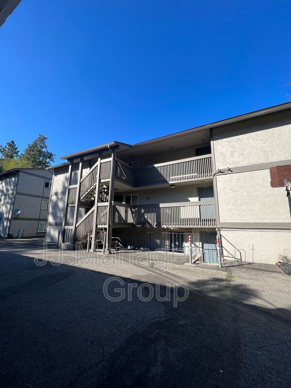 Spokane Condo: 226 East 7th Avenue