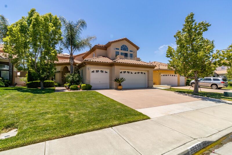 Temecula House: 32579 Valentino Way