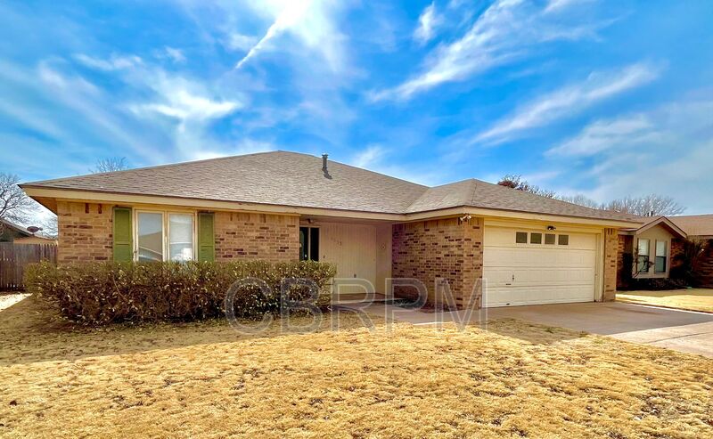 Lubbock House: 5513 95th Street