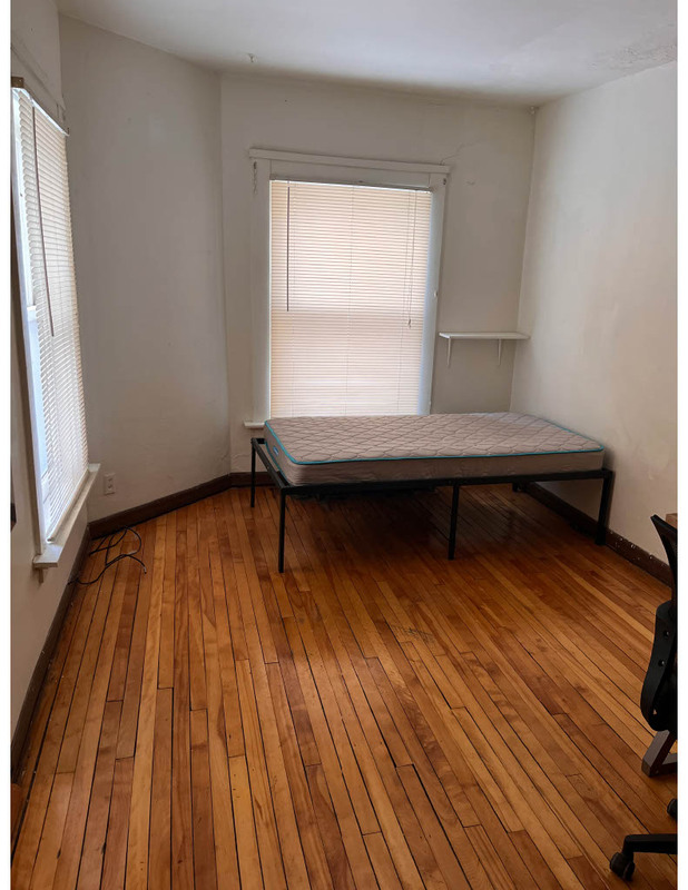 Madison Condo: 632 Howard Place - 203