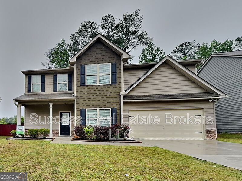 Dallas House: 65 Timberland Trace Way