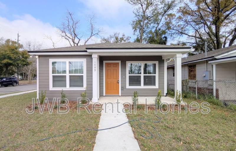 Jacksonville House: 1499 Logan St