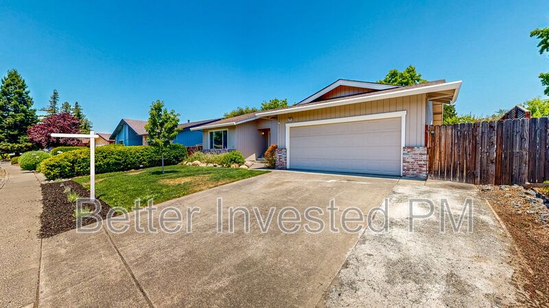 Santa Rosa House: 5366 El Mercado Pkwy