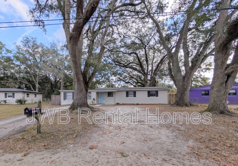 Jacksonville House: 2529 March Hare Ln