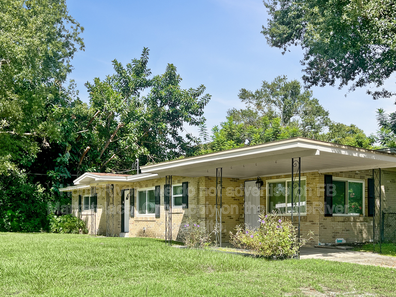 Winter Haven House: 2401 Avenue A Ter NW