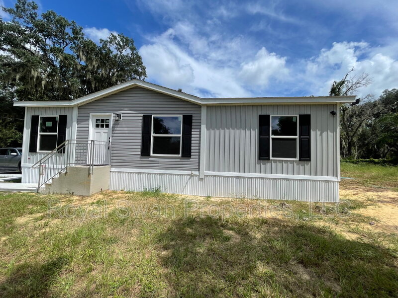Bradley Junction House: 175 Smith St