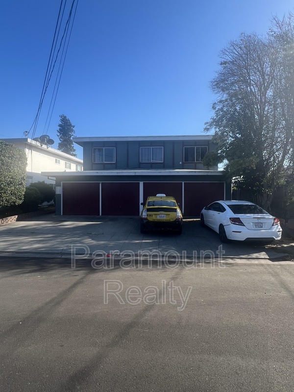 San Lorenzo Condo: 314 Albion Av