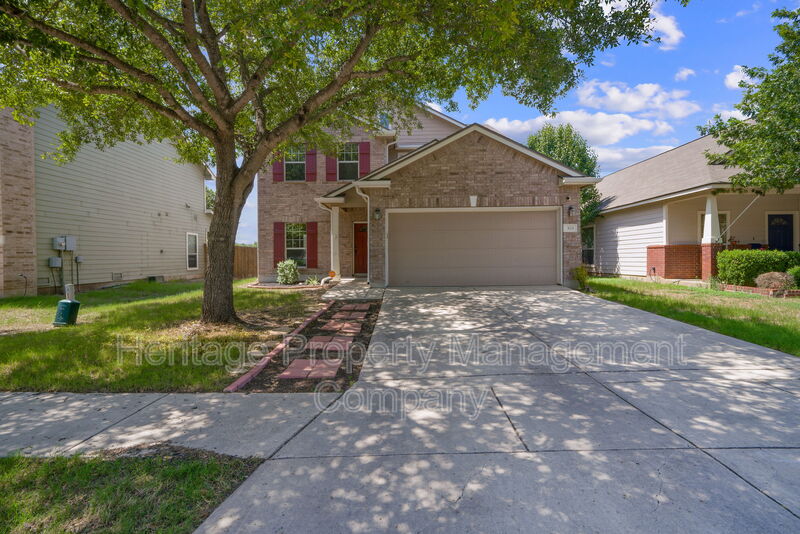 Cibolo House: 304 Rustic Tr