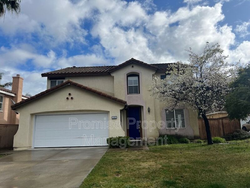 Oceanside House: 2305 Bliss Circle