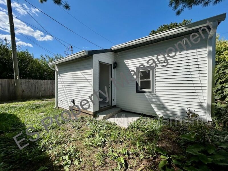 Charming 2-Bedroom, 1-Bathroom Rental Home – Newly Remodeled! - Photo 17