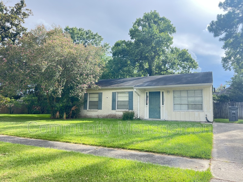 Baton Rouge House: 4322 Chelsea Dr