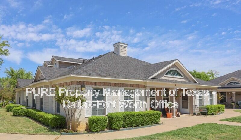 Grapevine House: 400 Glade Road