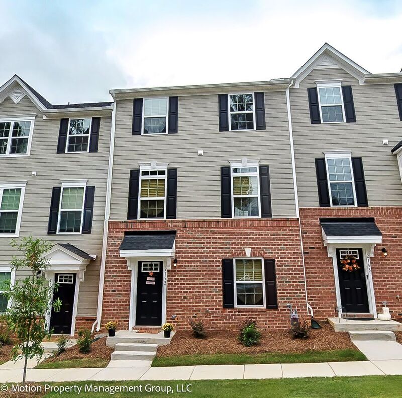 Gastonia House: 2152 Tupelo Grove Ln