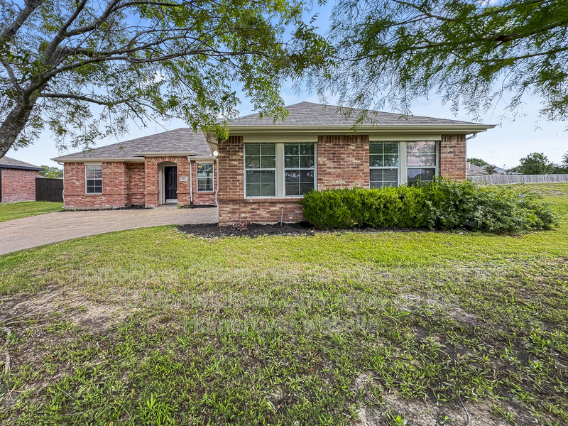 Forney House: 224 Independence Trl