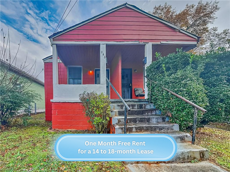 Atlanta House: 946 Ira St SW