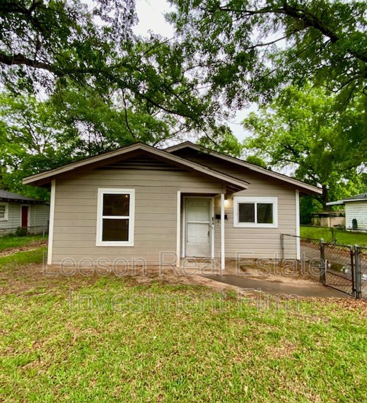 Shreveport House: 4259 Rightway Ave