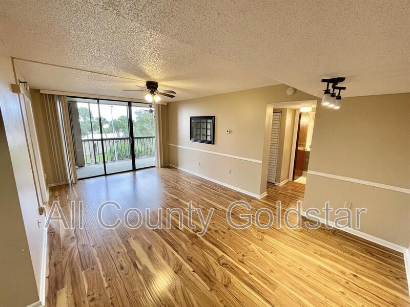 Port Charlotte Condo: 21405 Olean Blvd