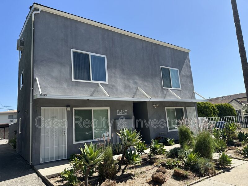 North Hollywood House: 11443 Emelita Street