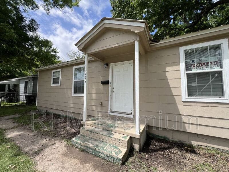 Baton Rouge House: 3647 Mission St