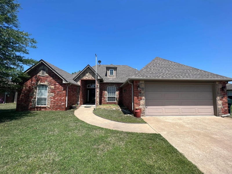 Collinsville House: 13167 East 131st Street North