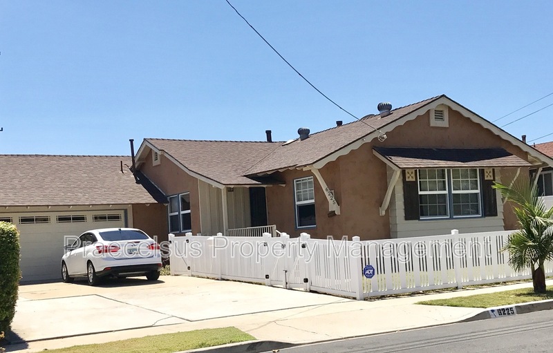 San Diego House: 6225 Chadwick Ave