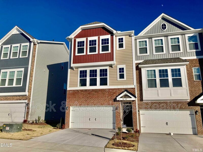 Durham House: 1113 Falling Rock Place
