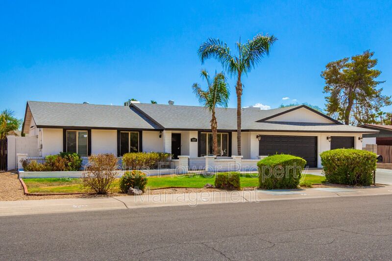 Scottsdale House: 5217 E Sheena Dr