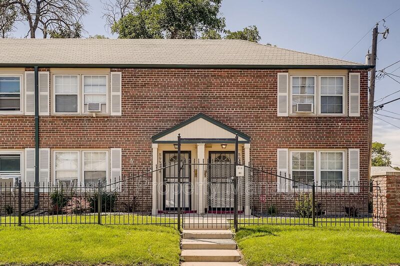 Denver Townhome: 5992 E 29th Ave