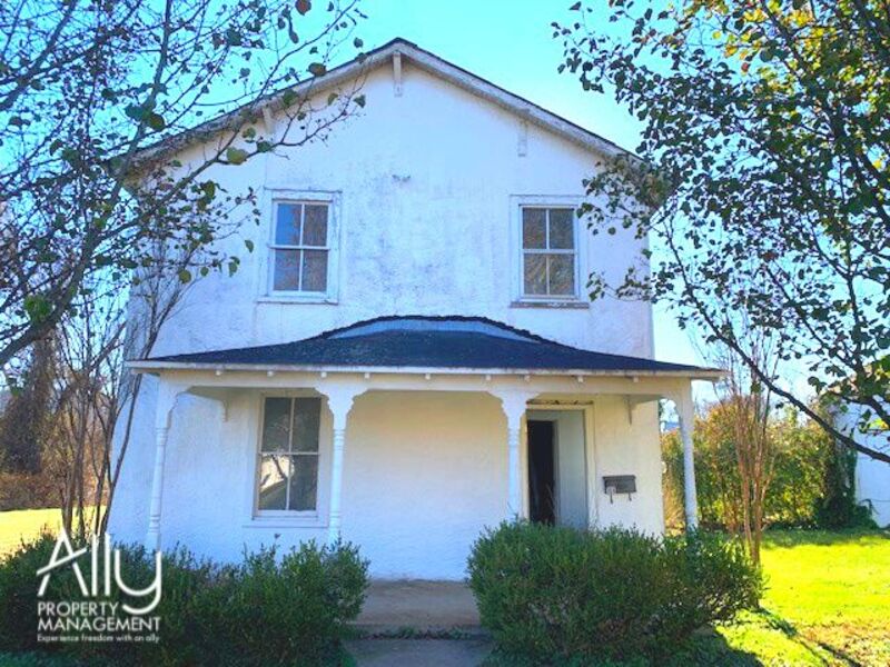 Charlottesville House: 108 Lankford Avenue