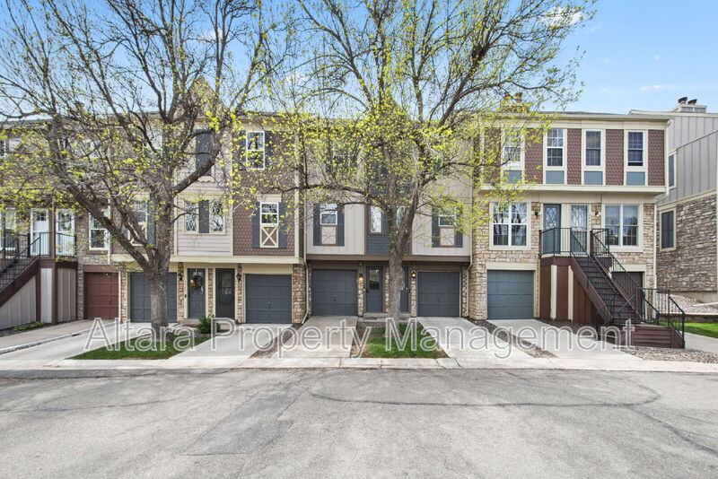 Centennial Condo: 2578 E Nichols Circle