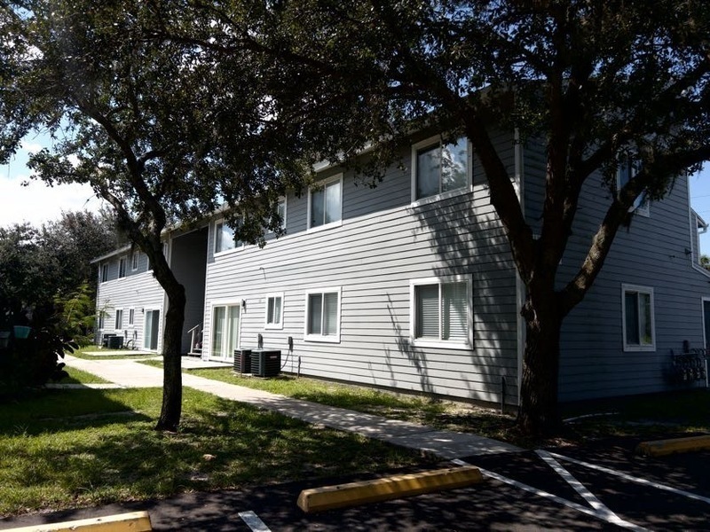 New Smyrna Beach Condo: 1002 E Rhodes Dr