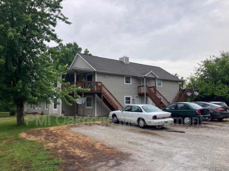 Request a Viewing for 415 Ohio Ave, Apt 1 Tenant Turner