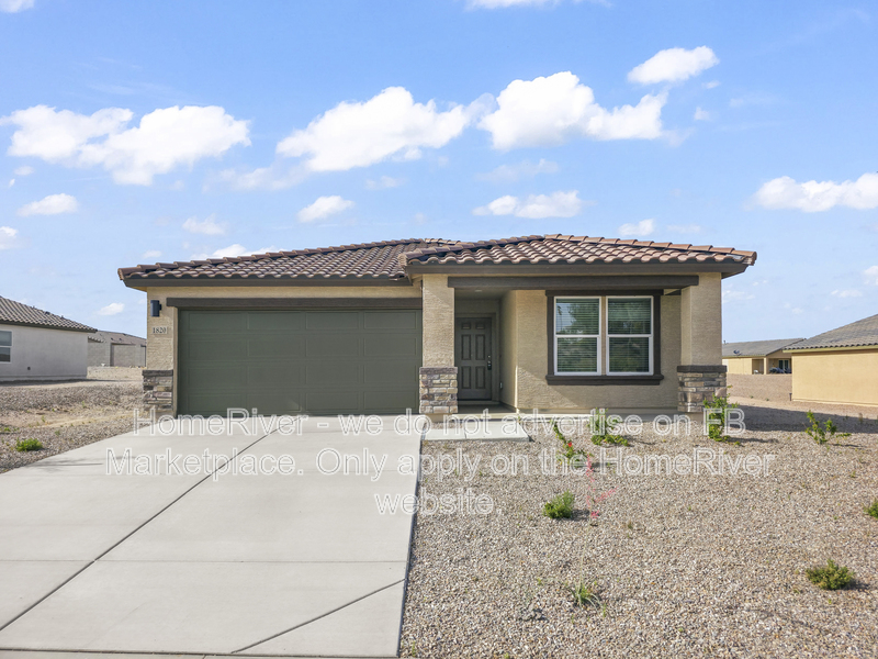 Wickenburg House: 1820 Yance Dr