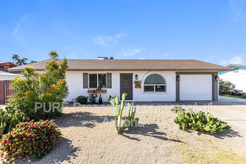 Gilbert House: 333 E Cullumber Ave