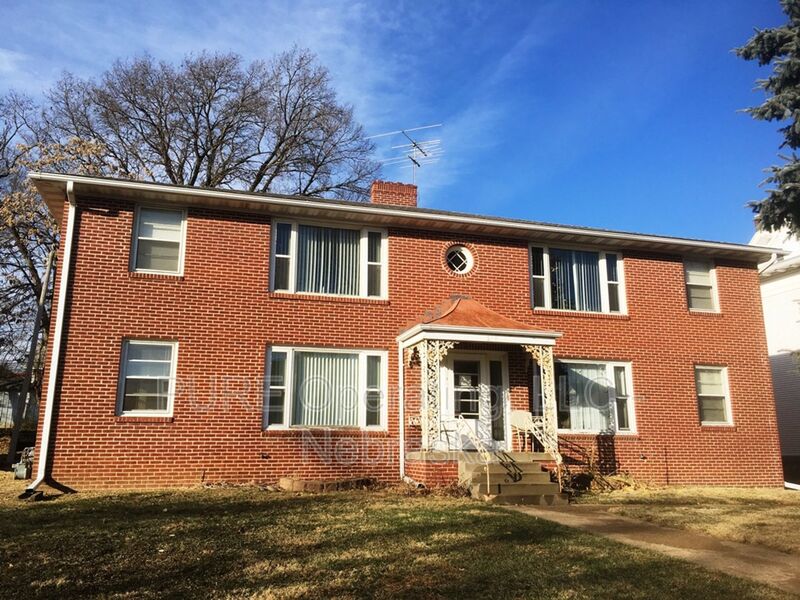 Omaha Condo: 210 N 32nd Av