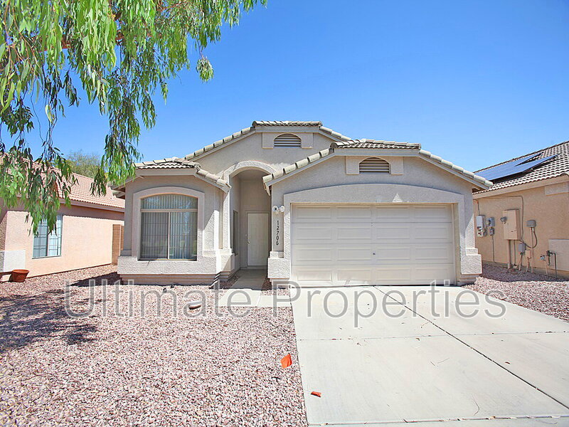 El Mirage House: 12706 W Ash St