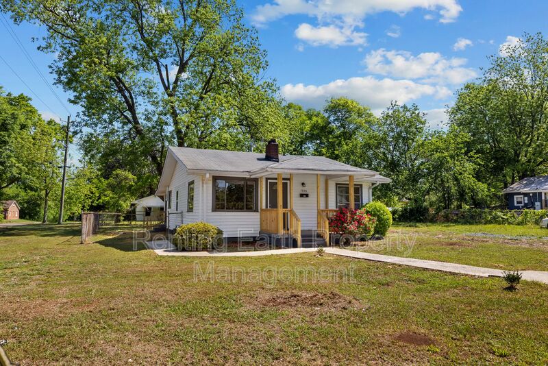 Bessemer House: 1929 15th St N
