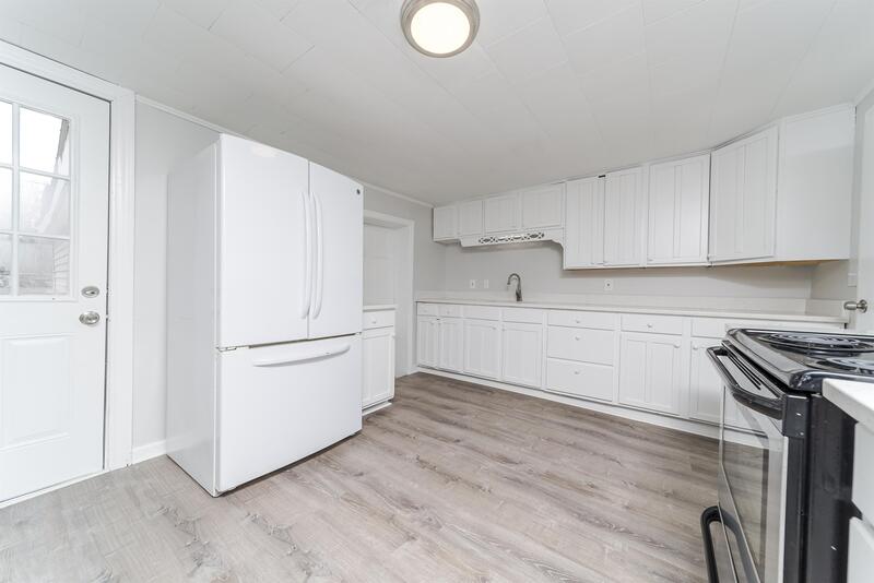 Rensselaer House: 824 2nd Street