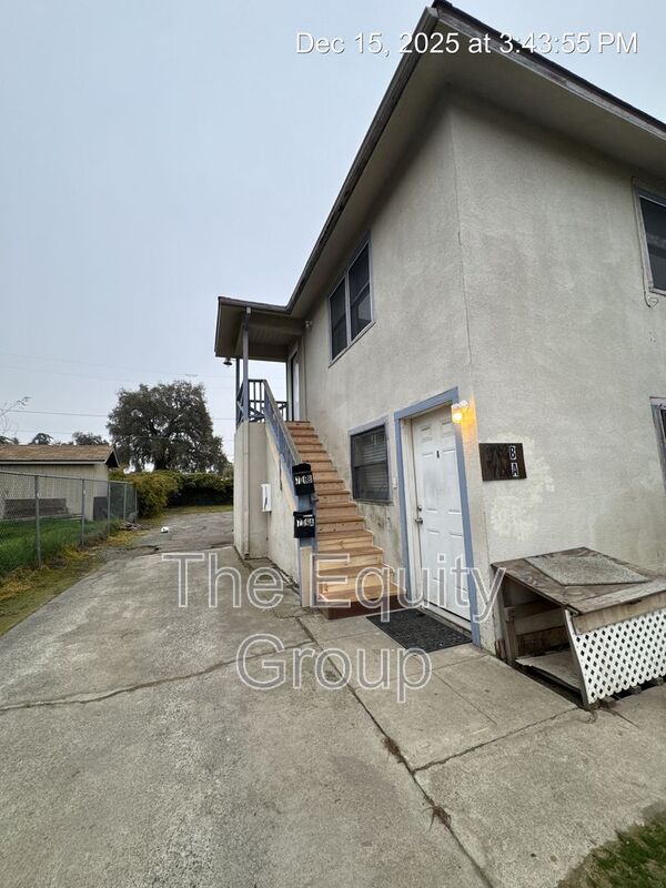 Visalia Condo: 706 N Jacob St