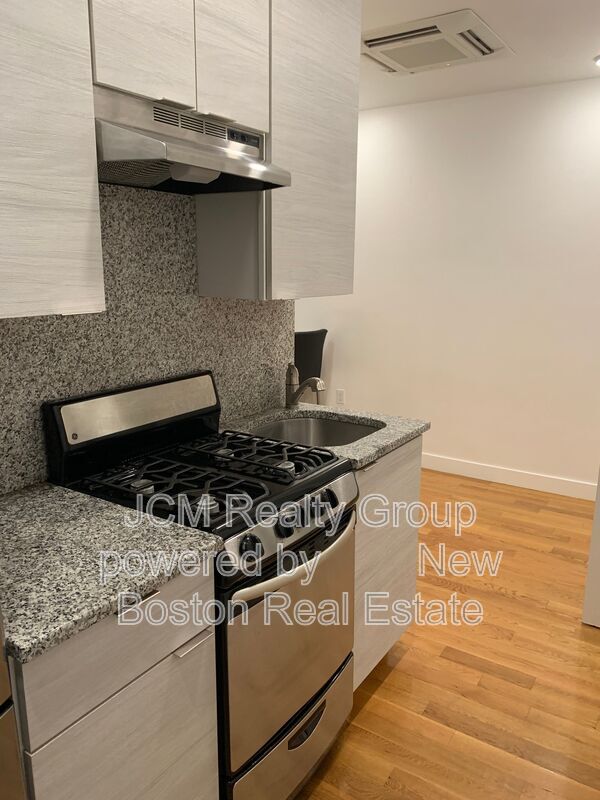 Chelsea Condo: 21 Fifth Street