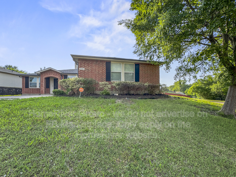 Mesquite House: 2801 Sonora Ln