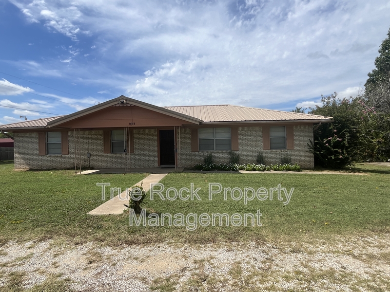 Ada House: 14145 CR 3500