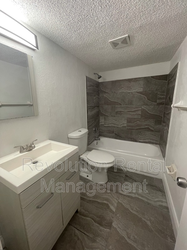 1625 Espanola Ave Apt 108 Holly Hill FL 32117-1751 - Photo 9