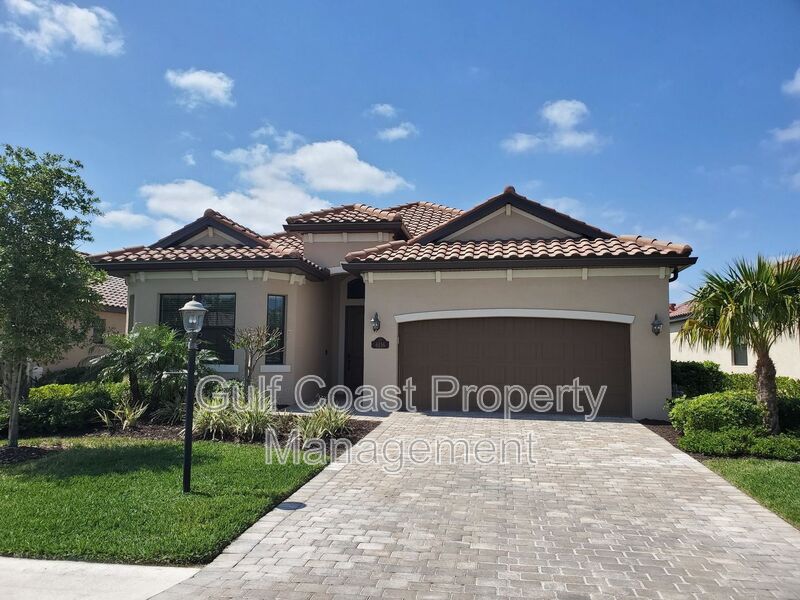 Bradenton House: 6116 Cessna Run