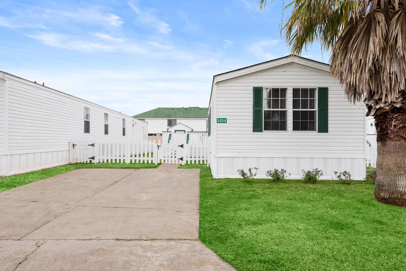 Dickinson House: 5014 St Kitts Calle