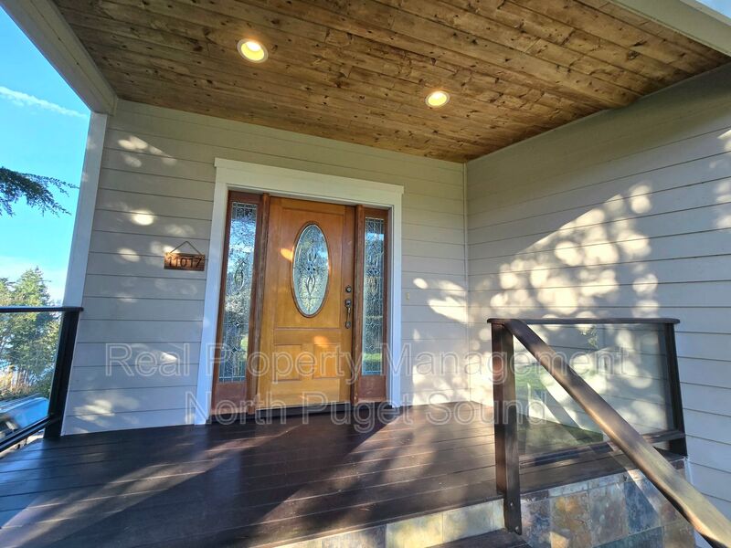 Lake Stevens House: 11017 18th St NE