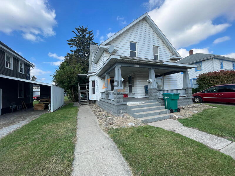 La Porte Condo: 523 1/2 Grove Street